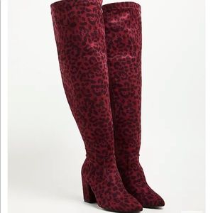 NWT TORRID OVER THE KNEE BOOT - FAUX SUEDE STRETCH BURGUNDY (WW)- Size 11WW